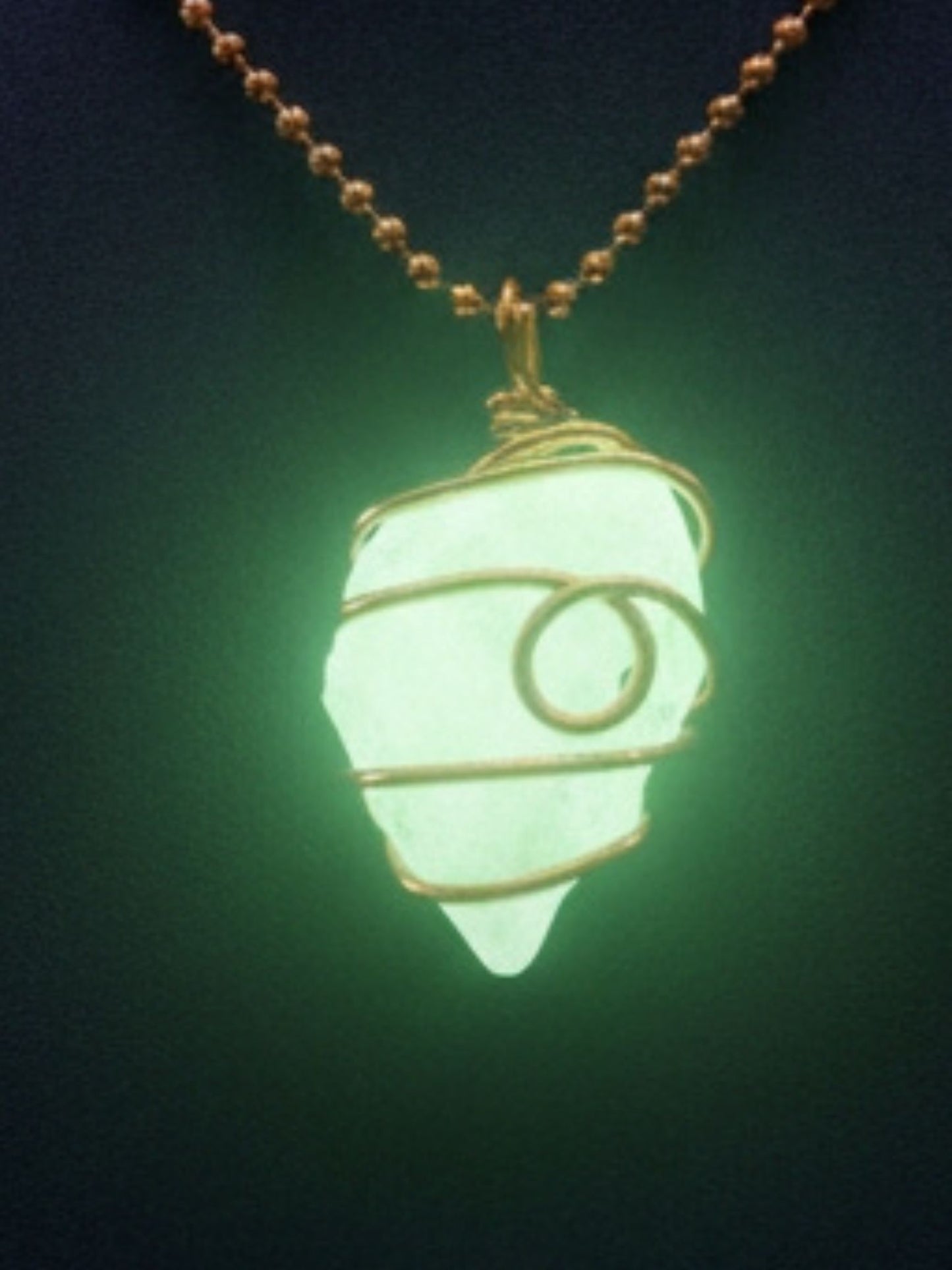 Kryptonite Glow Healing Crystal Pendant