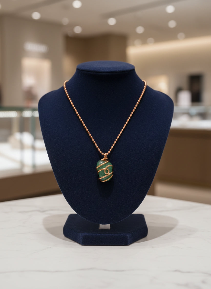 Green Aventurine Healing Crystal Necklace (Reiki Infused)